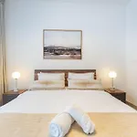 Stylish 1 Bedroom In The Medalist By Pk Holidays
