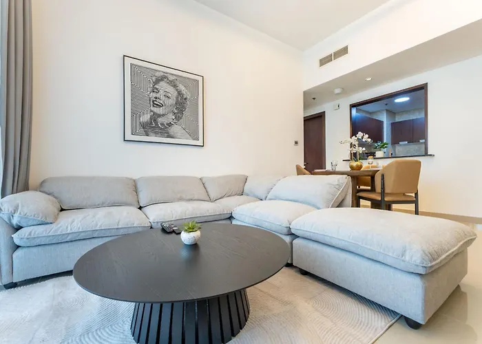 Stylish 1 Bedroom In The Medalist By Pk Holidays