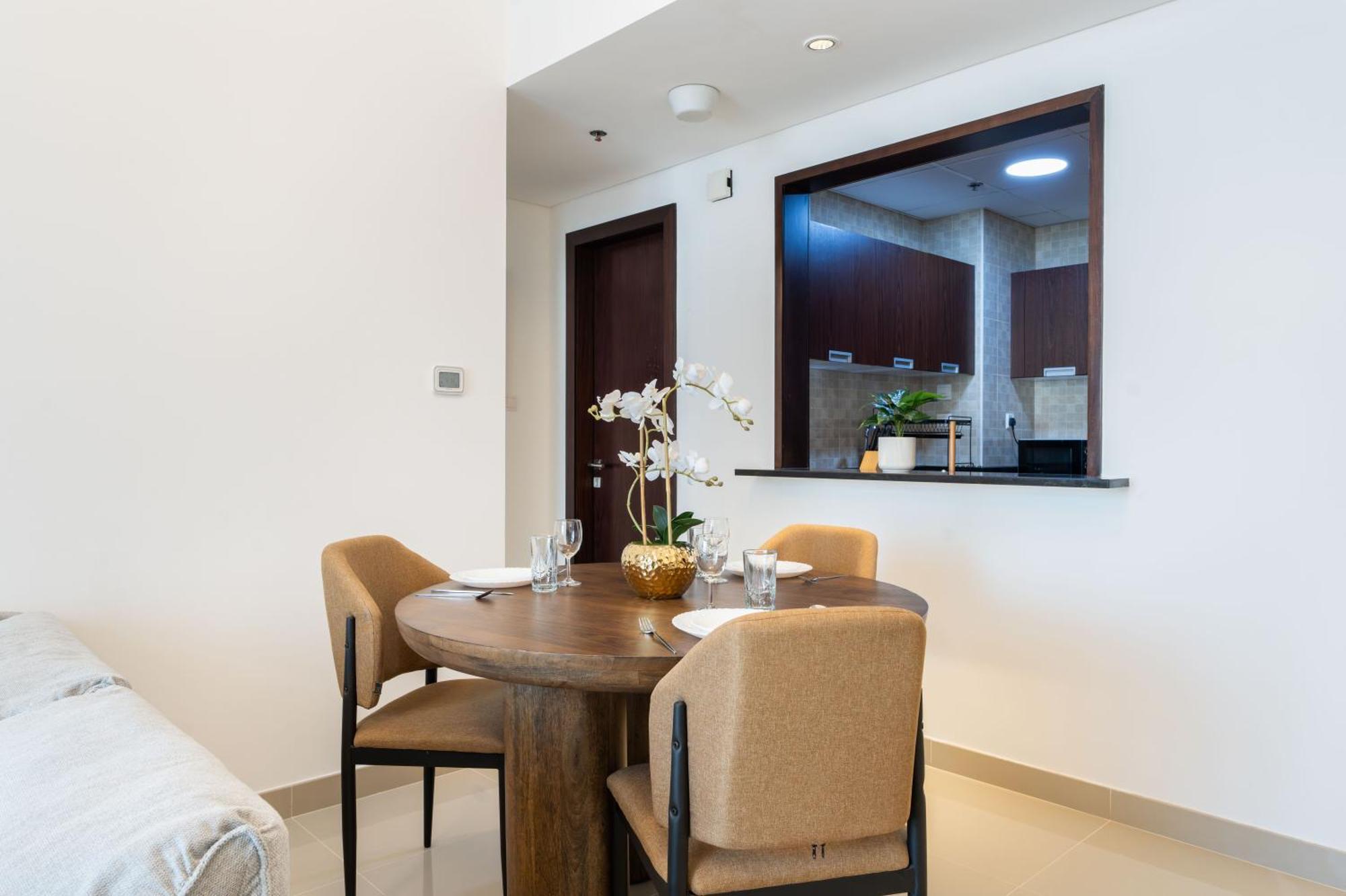Stylish 1 Bedroom In The Medalist By Pk Holidays Dubai