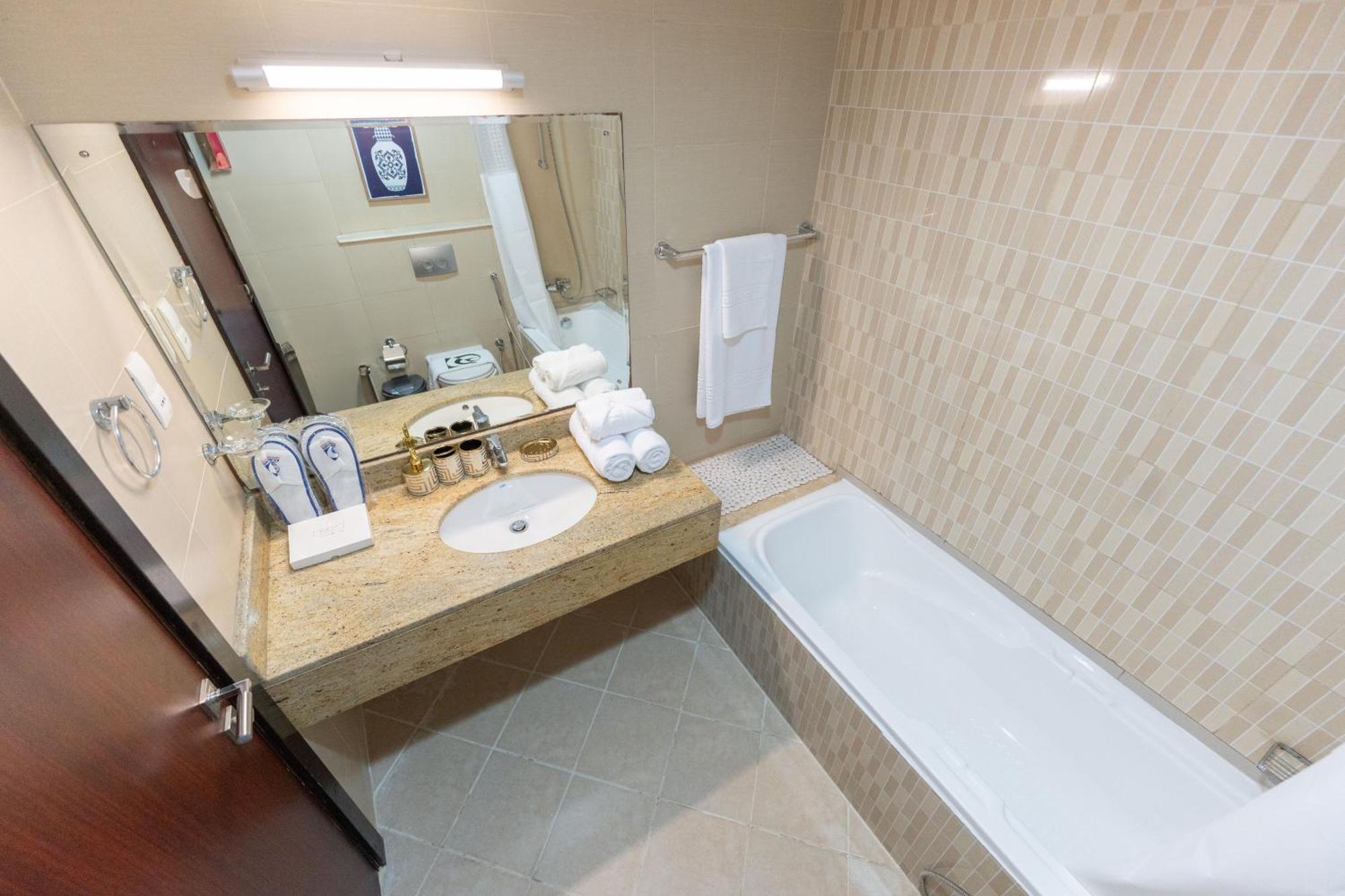 Stylish 1 Bedroom In The Medalist By Pk Holidays