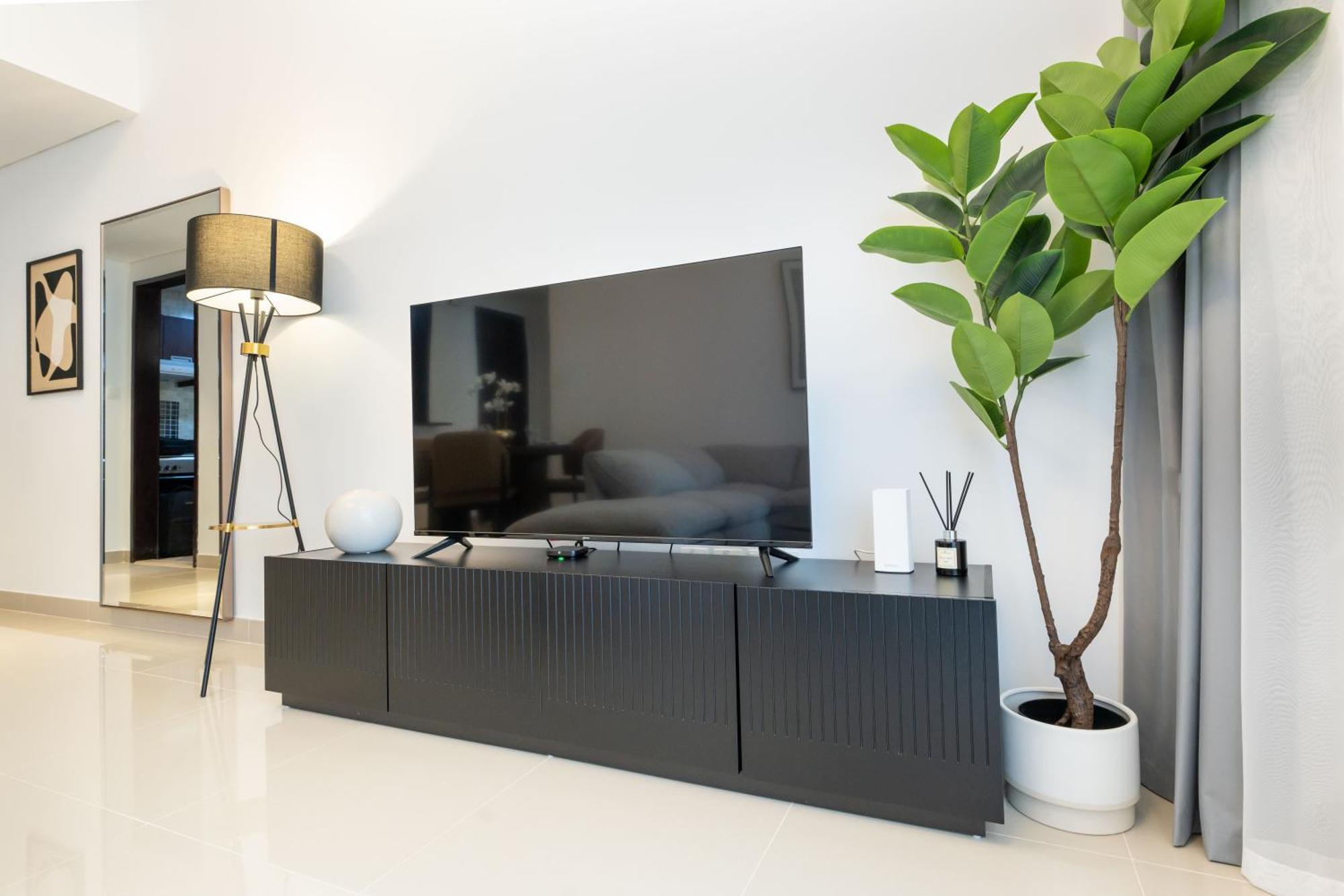 Stylish 1 Bedroom In The Medalist By Pk Holidays Apartment *