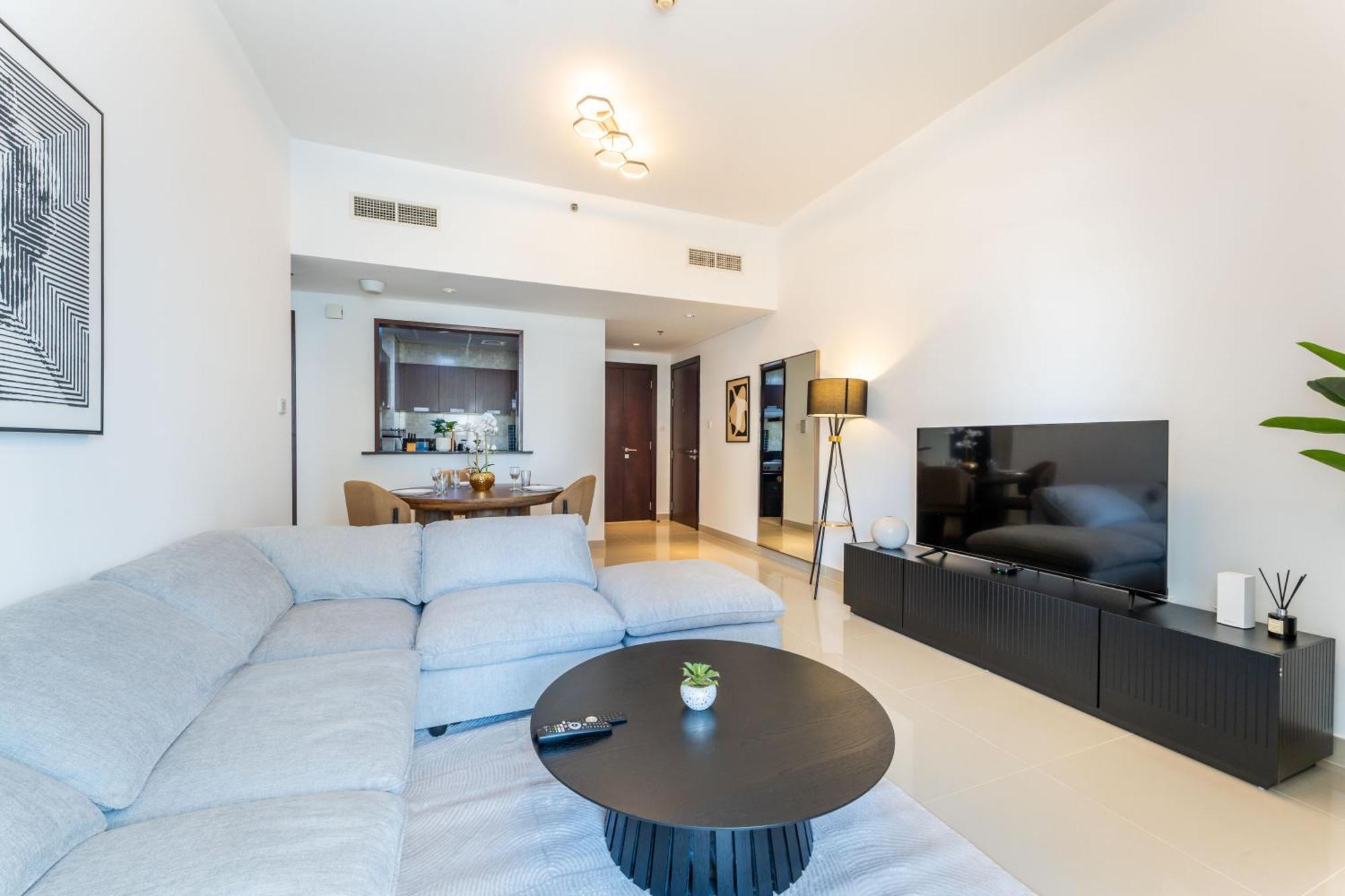 Stylish 1 Bedroom In The Medalist By Pk Holidays *