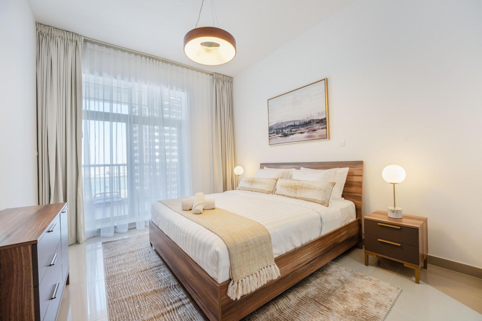 Stylish 1 Bedroom In The Medalist By Pk Holidays Apartment Dubai